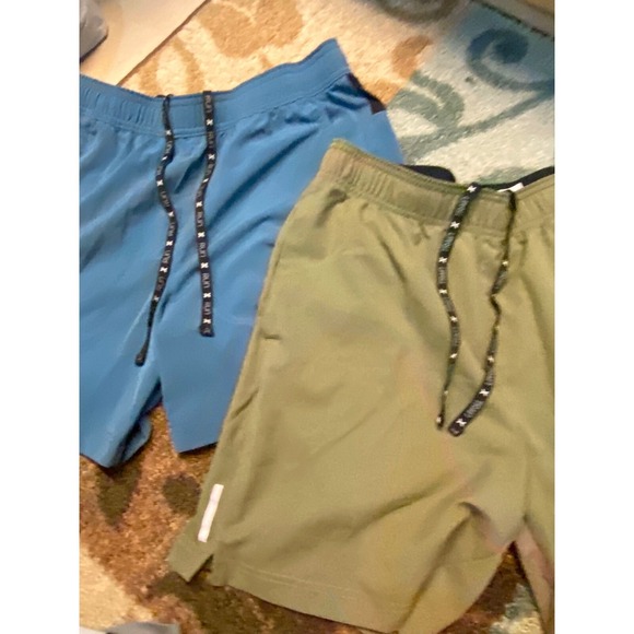 2 Xersion Quick-Dry Athletic Shorts Running Gym Workout Lightweight Mens‎ Size S - Picture 1 of 6